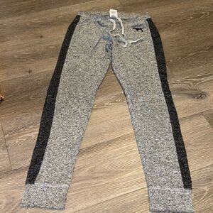 Woman’s PINK / Victoria Secret Joggers